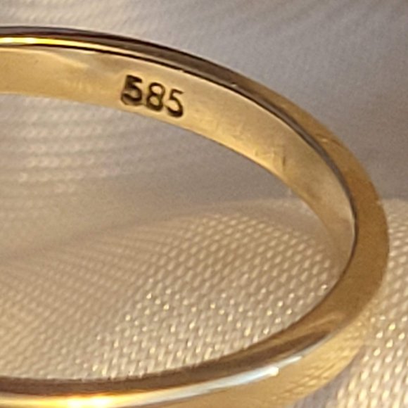 14K Gold Ring with gemstones (small diamonds and saphire) - Picture 6 of 14